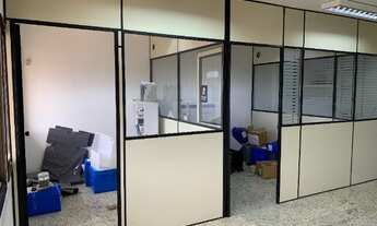 Imagem 3: Sala 75m2, P. da Costa, garagem, piso granito, divisórias e refriger. Ótima Localização