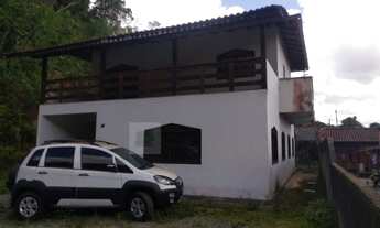 Imagem: Sobrado Padrão para Aluguel em Paranaguamirim