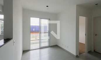 Imagem 2: Apartamento para Aluguel - Anil, 2 Quartos, 45 m2