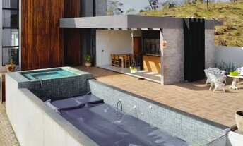 Imagem 3: Casa Luxuosa no Jardim Botânico - Condomínio Regularizado