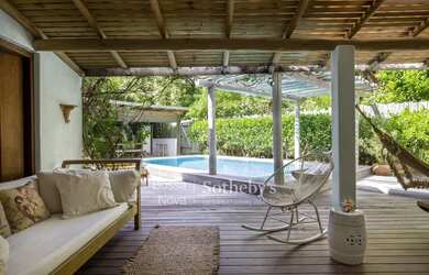 Imagem 5: Casa integrada ao verde próxima do Centro Histórico de Trancoso