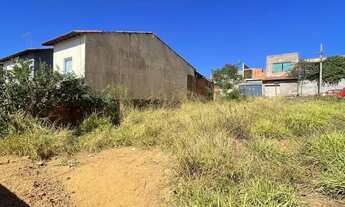 Imagem: Lote a venda no Bairro Vila Campos - Montes