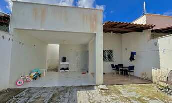 Imagem: Casa Compacta e Funcional Próxima à Av