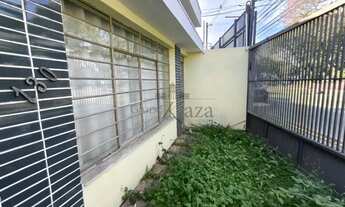 Imagem 2: Oportunidade - Casa comercial - Praça dos Três Poderes - 3 Dormitórios - 171m²