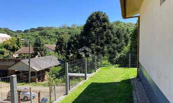 Imagem 3: Duas casas em terreno amplo