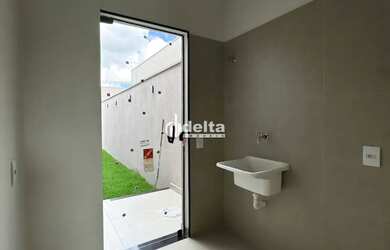 Imagem 12: Casa residencial disponível para venda no bairro Shopping Park em Uberlândia-MG