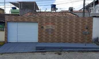 Imagem: Vende-se casa espaçosa em localização