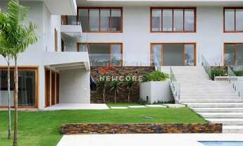 Imagem: Casa de condomínio em Rua Parisiense