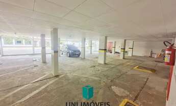 Imagem 7: Oportunidade na Praia do Morro! 2 quartos com área lateral e garagem na Avenida Paris