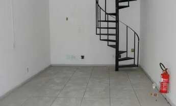 Imagem 4: Sala comercial com sobreloja e banheiro