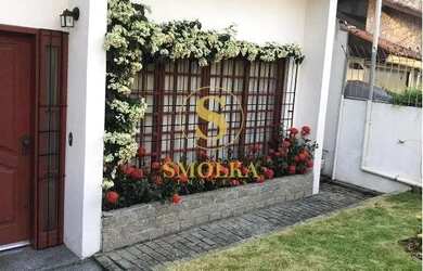 Imagem 2: Casa com vista mar na Agronômica, com piscina