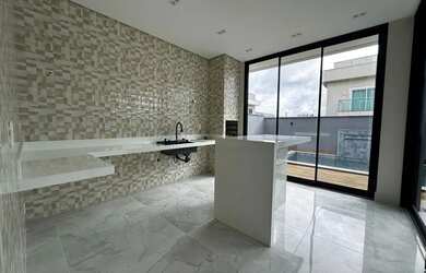 Imagem 5: CASA TERREA NO DAMHA COM 3 SUITES, QUINTAL E PISCINA, R$ 2.360.000,00