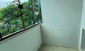 Imagem 3: Apartamento com 2 dormitórios e garagem com churrasqueira