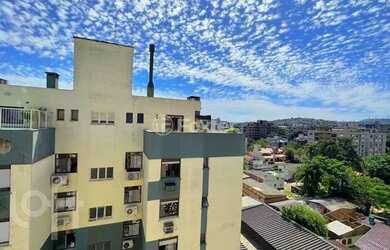 Imagem 3: Duplex para venda possui 121 metros quadrados com 3 quartos em Cristal - Porto Alegre - RS