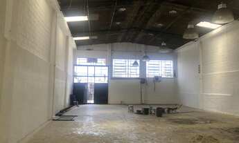 Imagem 2: Galpão Comercial e industrial, com boa localização travessa de André Rocha com Bandeirante