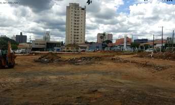 Imagem: TERRENO COM EXCELENTE ÁREA NO CENTRO DE