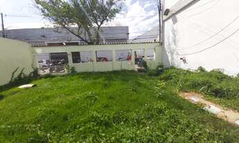 Imagem 2: Casa para aluguel tem 250 metros quadrados com 3 quartos em Goiabeiras - Vitória - ES