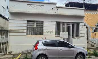 Imagem: Casa com 4 quartos para alugar no Prado