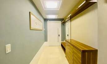 Imagem 5: Magnífico apartamento amplo com pé direito duplo ricamente decorado sendo 4 suítes e varan