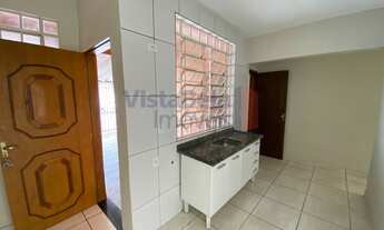 Imagem 3: A Vista Bela Imóveis apresenta essa casa para locação no Bairro Flor do Vale, próximo ao S