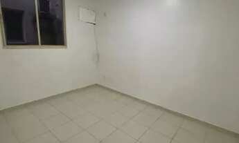 Imagem 4: Apê no Condomínio Antúrio com armários planejados. Próx. ao Delphina Aziz, feiras, upa e l