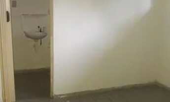 Imagem 6: Alugo uma casa de fundos, com um preço especial