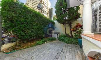 Imagem 2: A casa pode ser utilizada tanto como comercial quanto residencial com 400 metros de terren