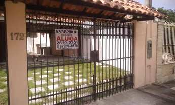 Imagem: Casa com 3 quartos (sendo 1 suíte)