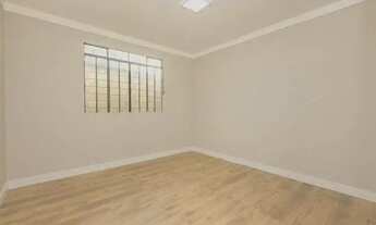 Imagem 7: Casa para aluguel possui 204 metros quadrados com 5 quartos em Xaxim - Curitiba - PR