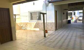 Imagem 4: Sobrado para venda tem 140 metros quadrados com 2 quartos em Centro - Camboriú - SC