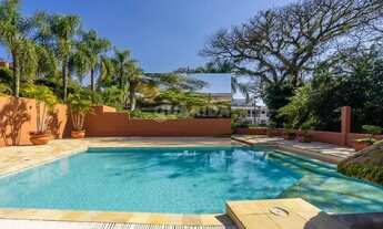 Imagem 2: Casa mobiliada de 401 m² com 3 dormitórios sendo 1 suíte máster no Bairro Menino Deus