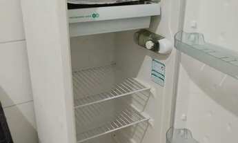 Imagem 2: Alugo kitnet Quarto com aluguel por R$800 /mês