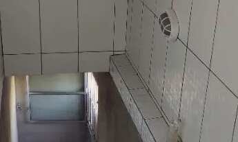 Imagem 2: Vendo - Sobrado "c/02 casas"...