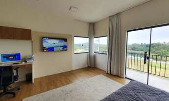 Imagem 7: Casa de 280m2 Alto Padrão com Dois Pavimentos em Condomínio de Luxo