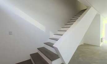 Imagem 7: Casa para aluguel e venda possui 269 metros quadrados com 3 quartos