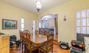 Imagem 4: Casa para Venda - 312.97m², 7 dormitórios, sendo 2 suites, 3 vagas - Petrópolis