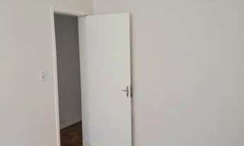 Imagem 2: Quarto e Sala - 32 m² - Garcia - Área de Serviço