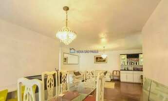 Imagem 2: CasaVendaCampo Belo413m²5 Dormitórios2 Suítes5 Banheiros4 Vagas de Garagem