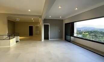 Imagem 4: Casa alto padrão com vista livre e definitiva em Guararema