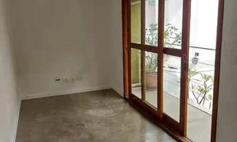 Imagem 6: Casa de vila para aluguel e venda possui 102 metros quadrados com 3 quartos