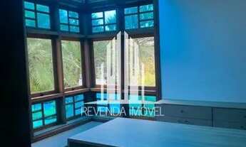 Imagem 4: Casa com 4 suítes, 4 vagas, sala com 3 ambientes, piscina e amplo Quintal