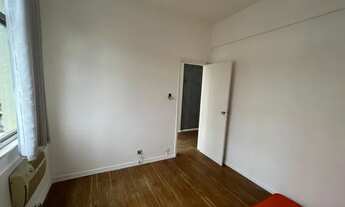 Imagem 5: Charmoso apartamento para aluguel possui 65 m2 com 2 quartos em Ipanema - Rio de Janeiro