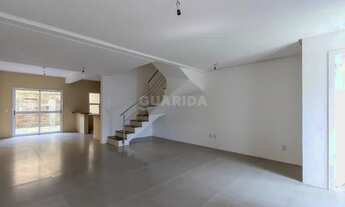 Imagem: Casa triplex de 3 dormitórios, sendo 1