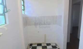 Imagem 7: Parte Superior com 2 Dormitórios na Rua Irmão Fernando de Jesus - Conforto e praticidade n