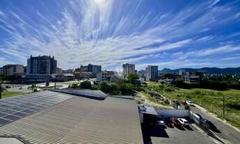 Imagem 7: Apartamento com 2 dormitórios sacada churrasqueira e vaga de garagem