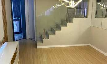 Imagem 4: Sobrado triplex Alto Padrão, 04 quartos c/suíte, 04 vagas, Ático, no Vista Alegre Curitiba