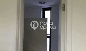 Imagem 5: Centro Galpão / depósito com 5 vagas na garagem