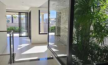 Imagem 2: Casa de condomínio para venda com 246 metros quadrados com 3 quartos