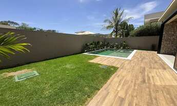 Imagem 7: Jardins Verona, Goiânia, Goiás. Novíssimo sobrado: 04 suítes, vista parcial pra mata, e 50