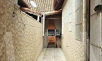 Imagem 6: Casa para venda de 2 dormitórios na quadra da praia no bairro Real, Praia Grande/SP